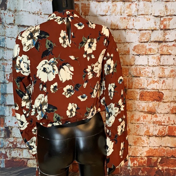 Altar’d State Floral Print Bell Sleeve Crop Blouse - Picture 4 of 5